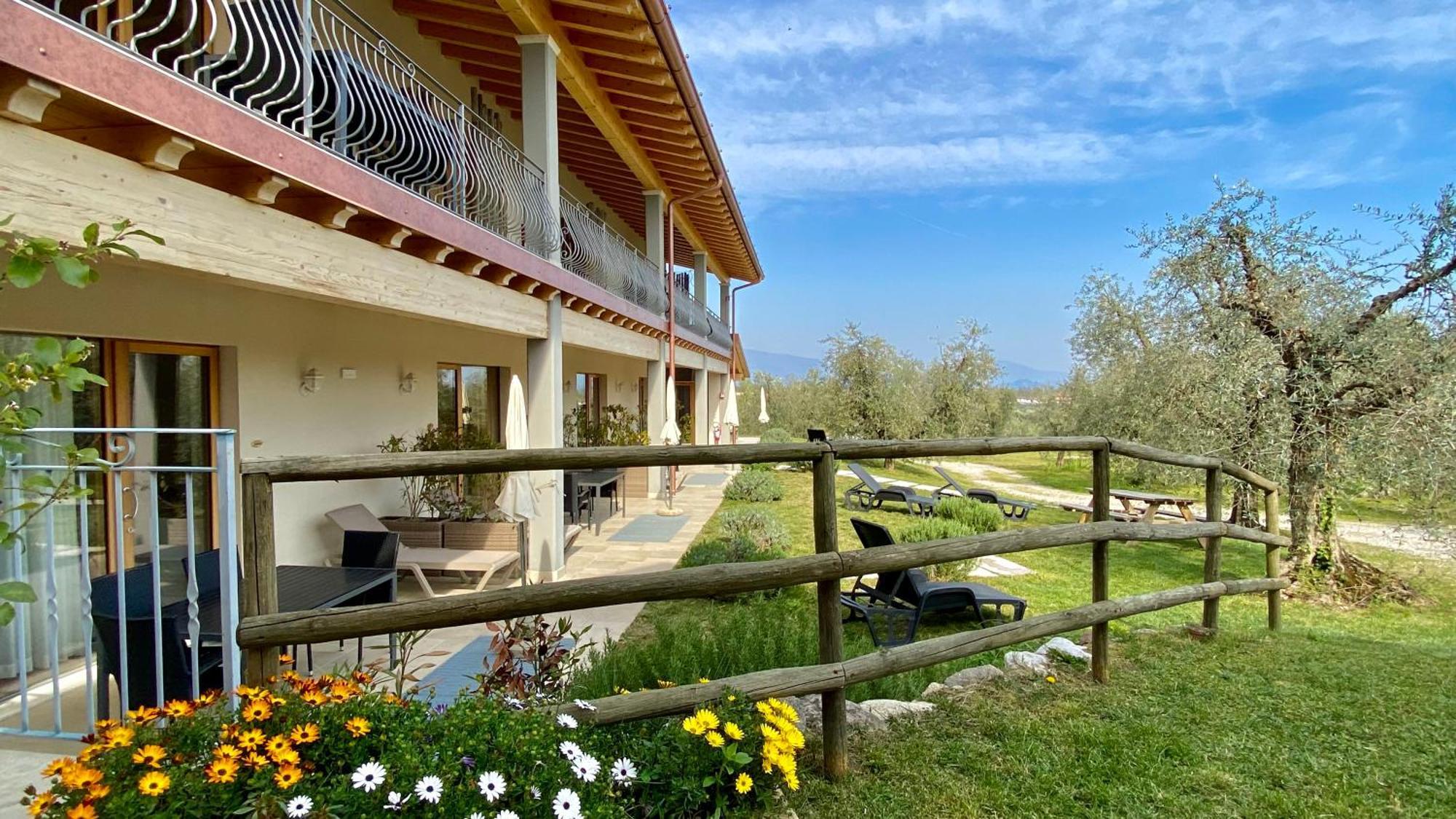 Fioralba Farm stay *